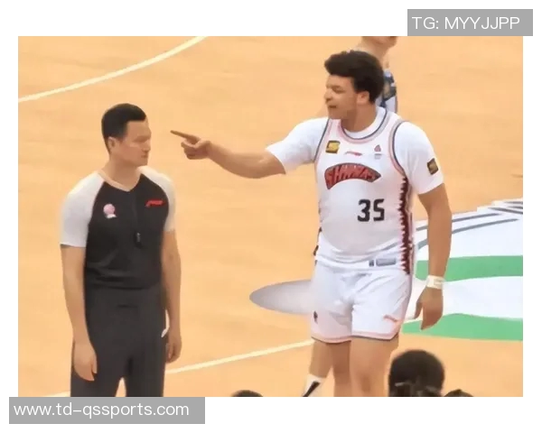 CBA为何选择全华班开场?本土球员或迎来全面爆发 CBA为何选择全华班开场?本土球员或迎来全面爆发