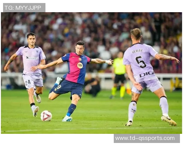 巴萨重返诺坎普4-0大胜毕巴,莱万闪击亞马尔两助引爆球迷激情 巴萨重返诺坎普4-0大胜毕巴,莱万闪击亞马尔两助引爆球迷激情